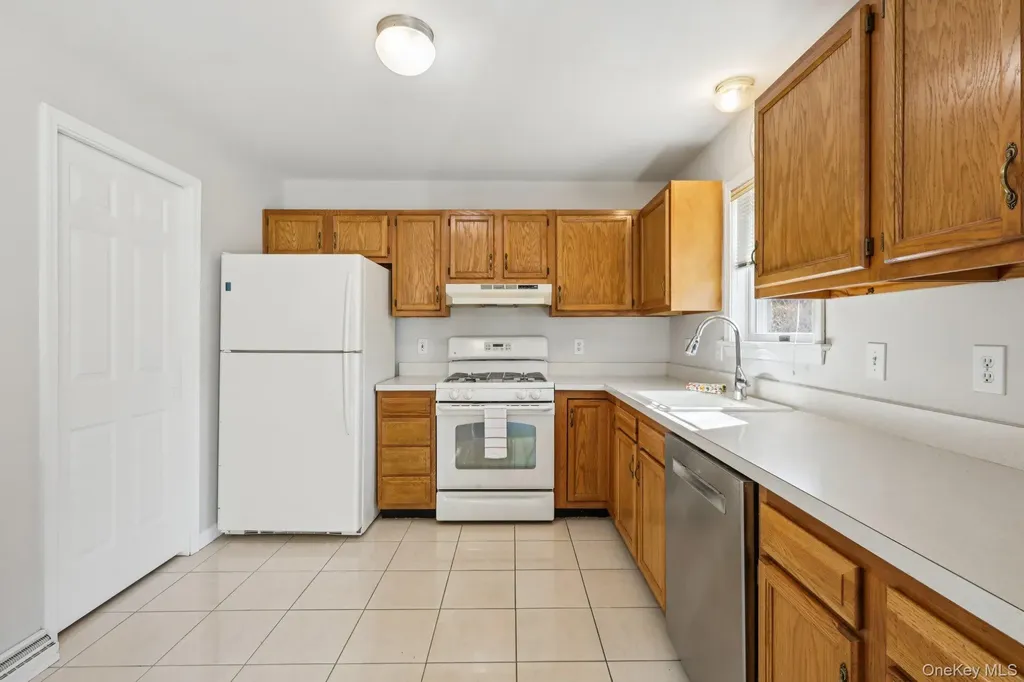 36 Lackawanna Trail Suffern NY 10901