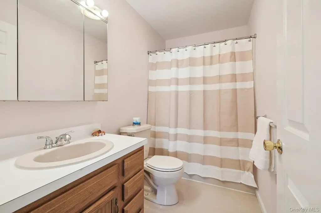 36 Lackawanna Trail Suffern NY 10901