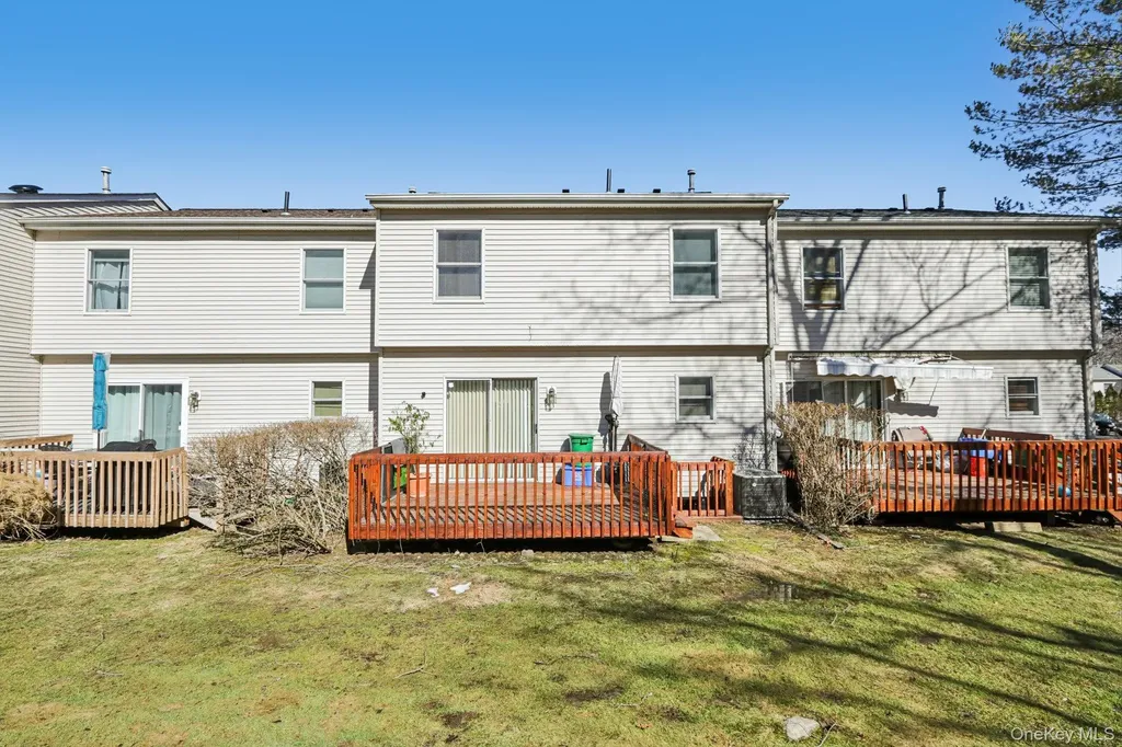 36 Lackawanna Trail Suffern NY 10901
