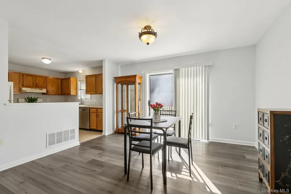 36 Lackawanna Trail Suffern NY 10901