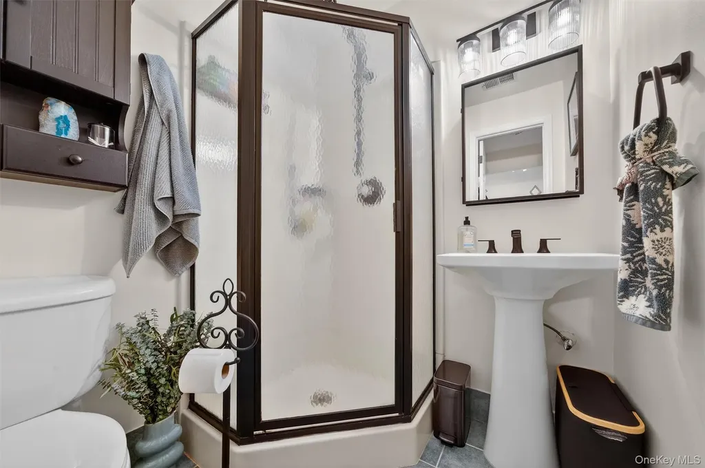 21 Magnolia Lane Warwick NY 10990