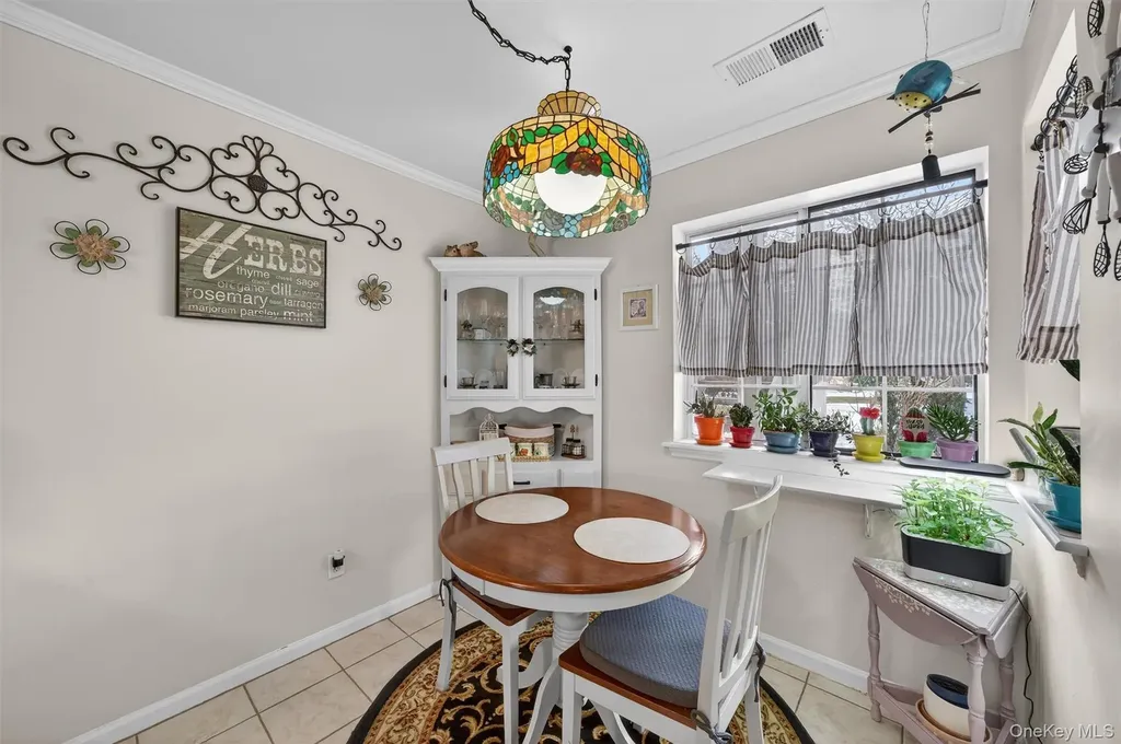 21 Magnolia Lane Warwick NY 10990