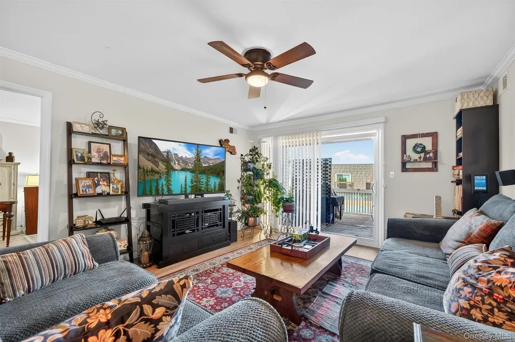 21 Magnolia Lane Warwick NY 10990
