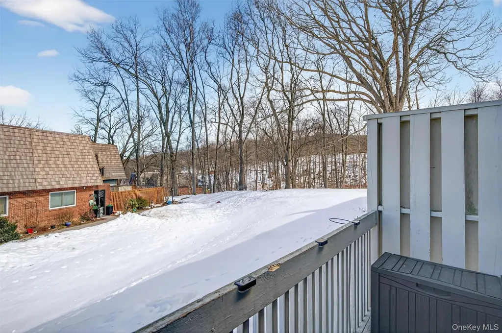 21 Magnolia Lane Warwick NY 10990