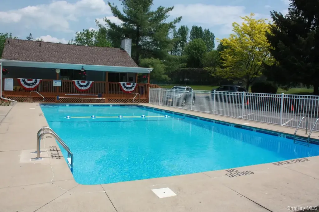 21 Magnolia Lane Warwick NY 10990
