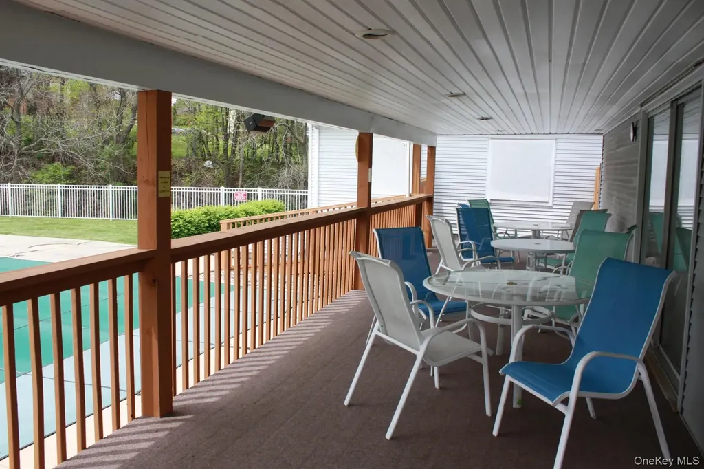 21 Magnolia Lane Warwick NY 10990