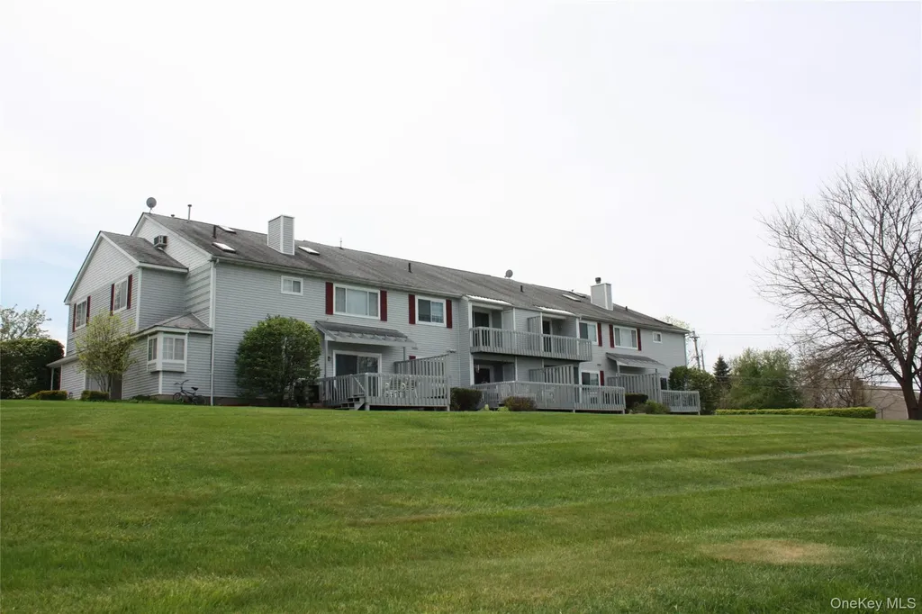 21 Magnolia Lane Warwick NY 10990