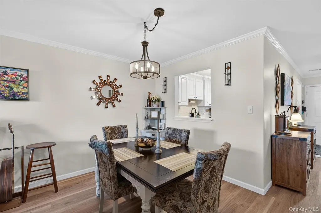 21 Magnolia Lane Warwick NY 10990