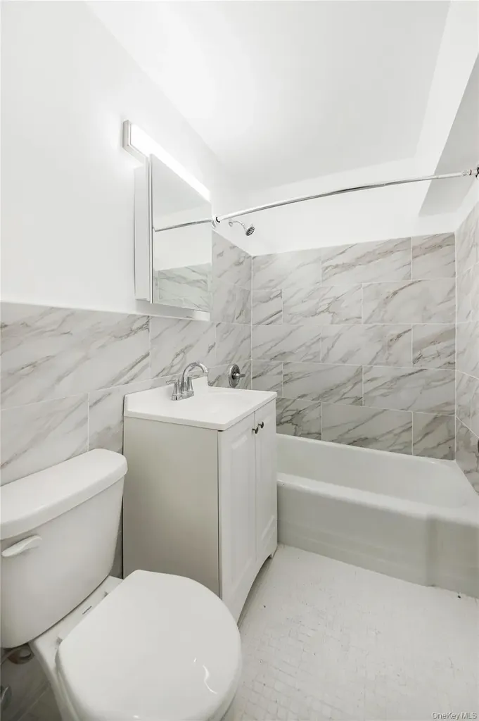 195 Willoughby Avenue Brooklyn NY 11205