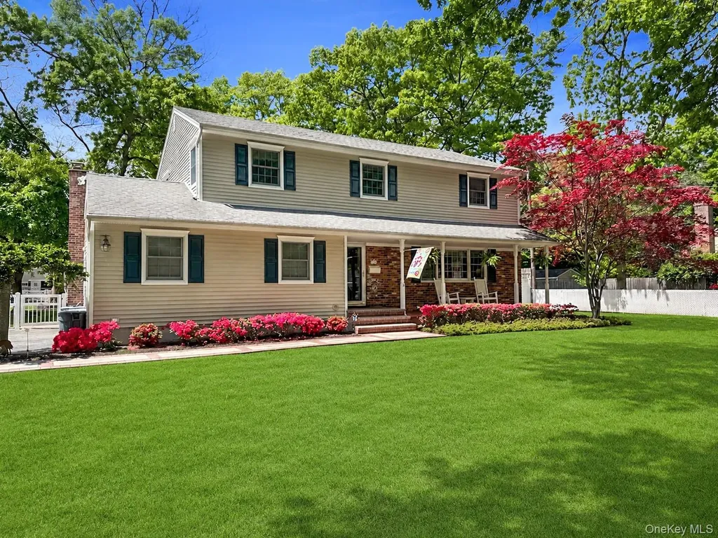 14 Hillside Avenue Saint James NY 11780