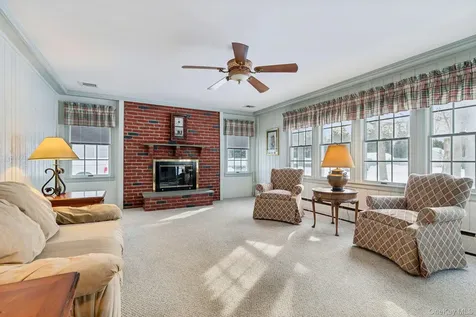 14 Hillside Avenue Saint James NY 11780