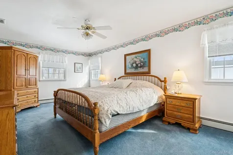 14 Hillside Avenue Saint James NY 11780