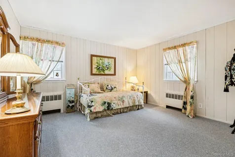 14 Hillside Avenue Saint James NY 11780