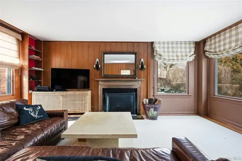 74 Peacock Lane Locust Valley NY 11560