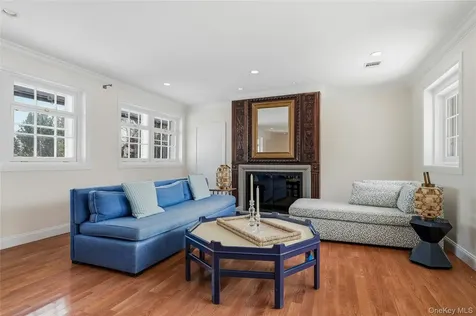 74 Peacock Lane Locust Valley NY 11560