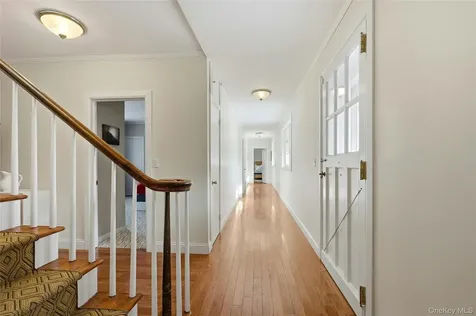 74 Peacock Lane Locust Valley NY 11560