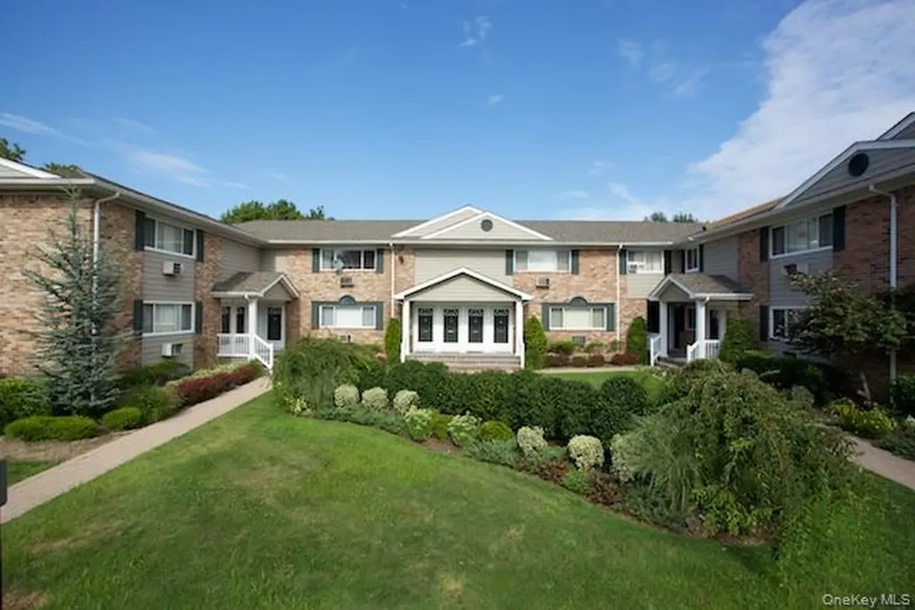 134 Park Avenue Babylon NY 11702
