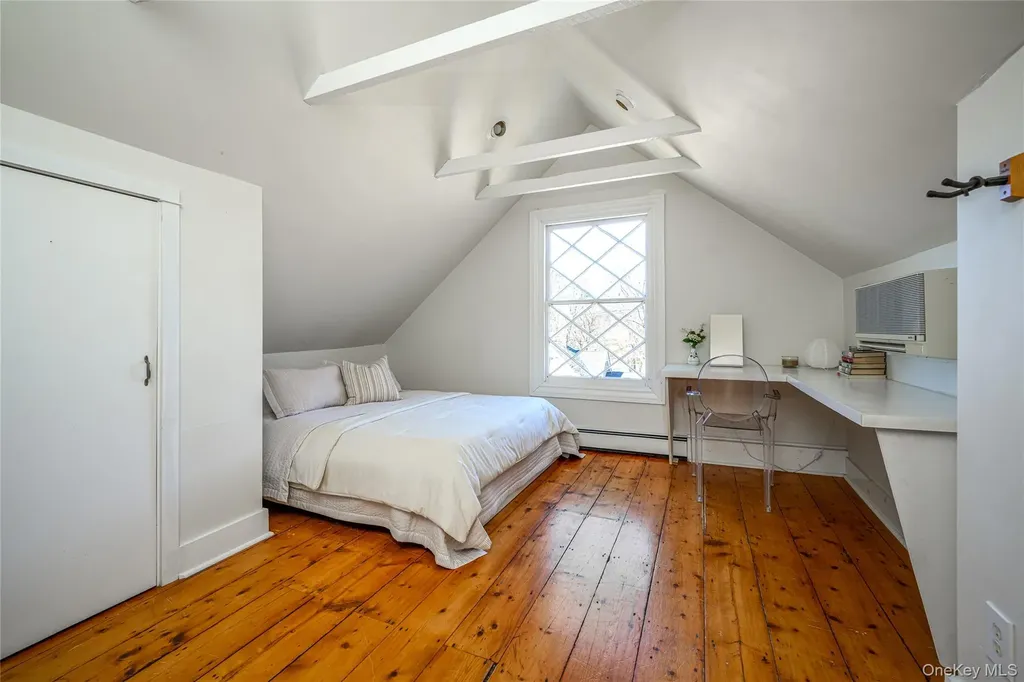 44 Merrit Avenue Millbrook NY 12545