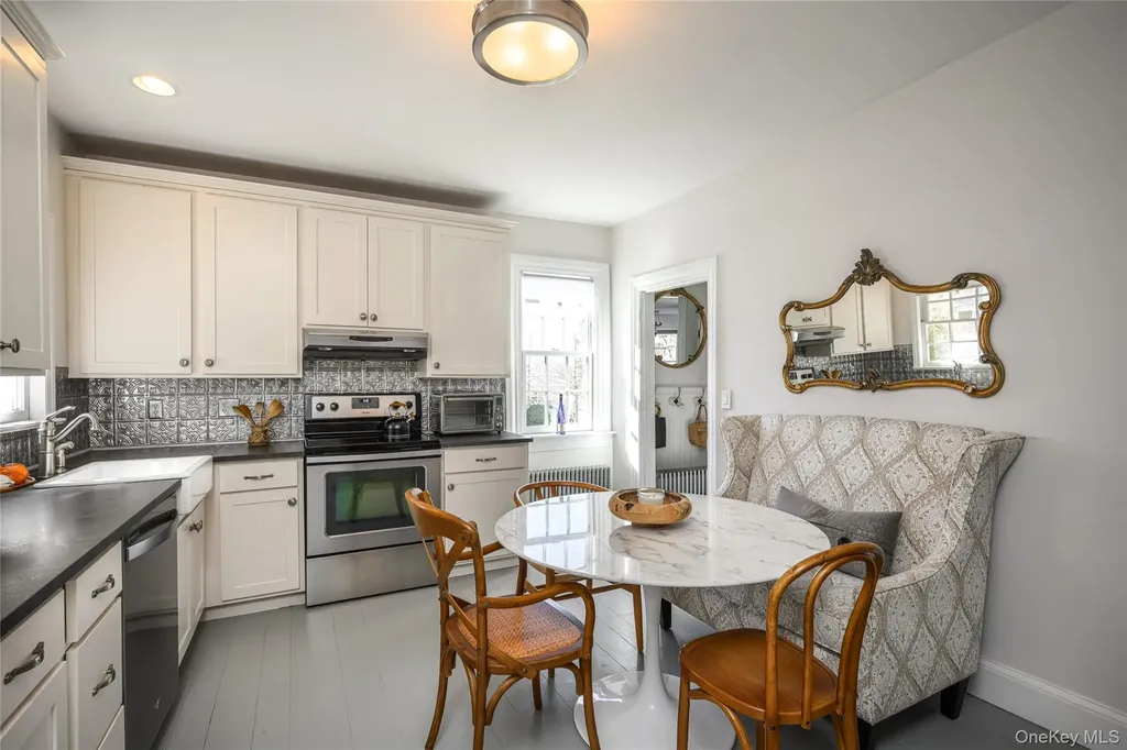 44 Merrit Avenue Millbrook NY 12545