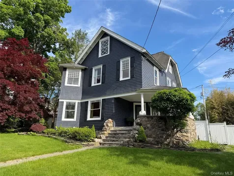 44 Merrit Avenue Millbrook NY 12545