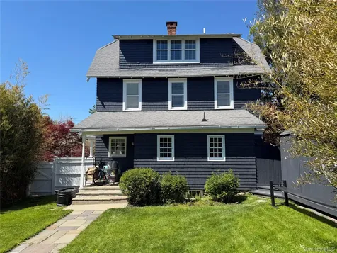 44 Merrit Avenue Millbrook NY 12545