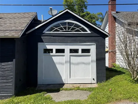 44 Merrit Avenue Millbrook NY 12545