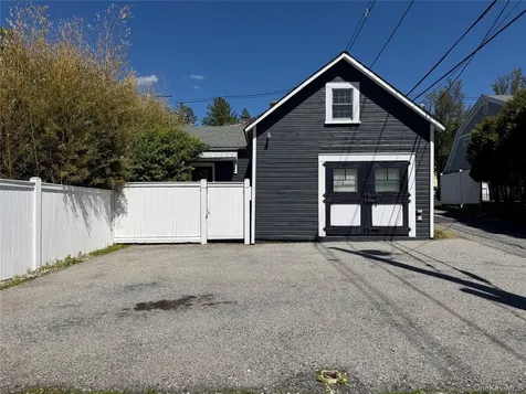44 Merrit Avenue Millbrook NY 12545
