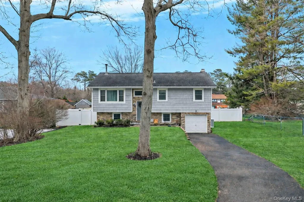 39 Joseph Place Nesconset NY 11767