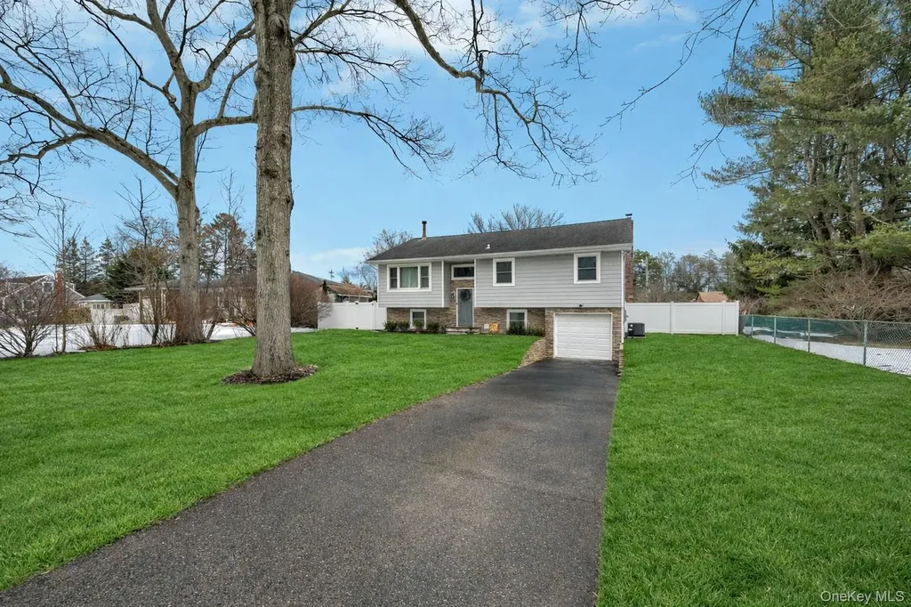 39 Joseph Place Nesconset NY 11767