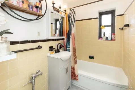 30 Fleetwood Avenue Mount Vernon NY 10552