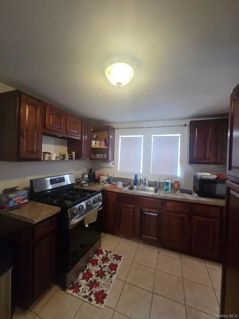 42 Sunset Drive Hempstead NY 11550