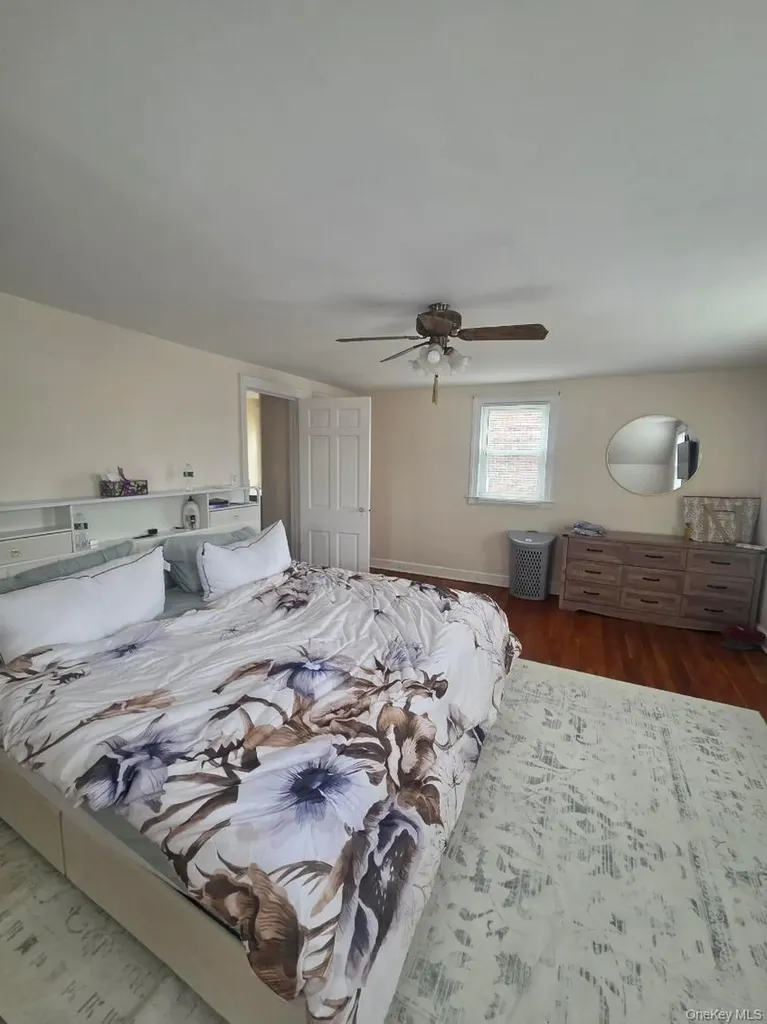 42 Sunset Drive Hempstead NY 11550