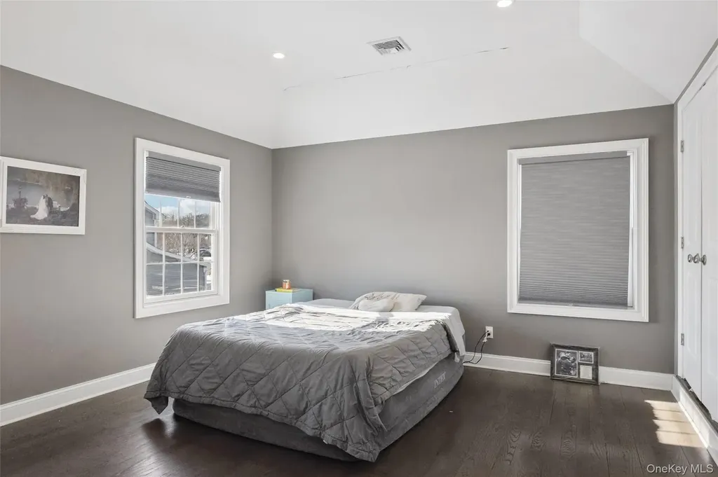 9 Saber Lane Kings Park NY 11754