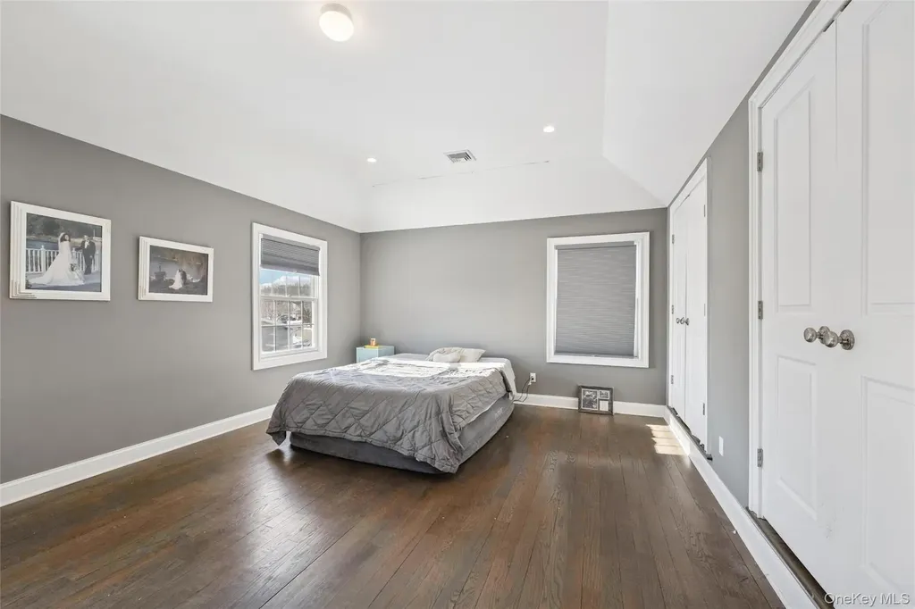 9 Saber Lane Kings Park NY 11754