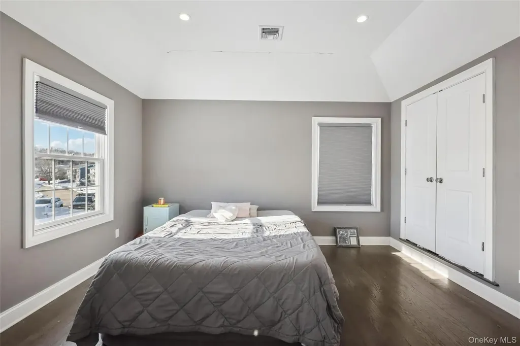 9 Saber Lane Kings Park NY 11754