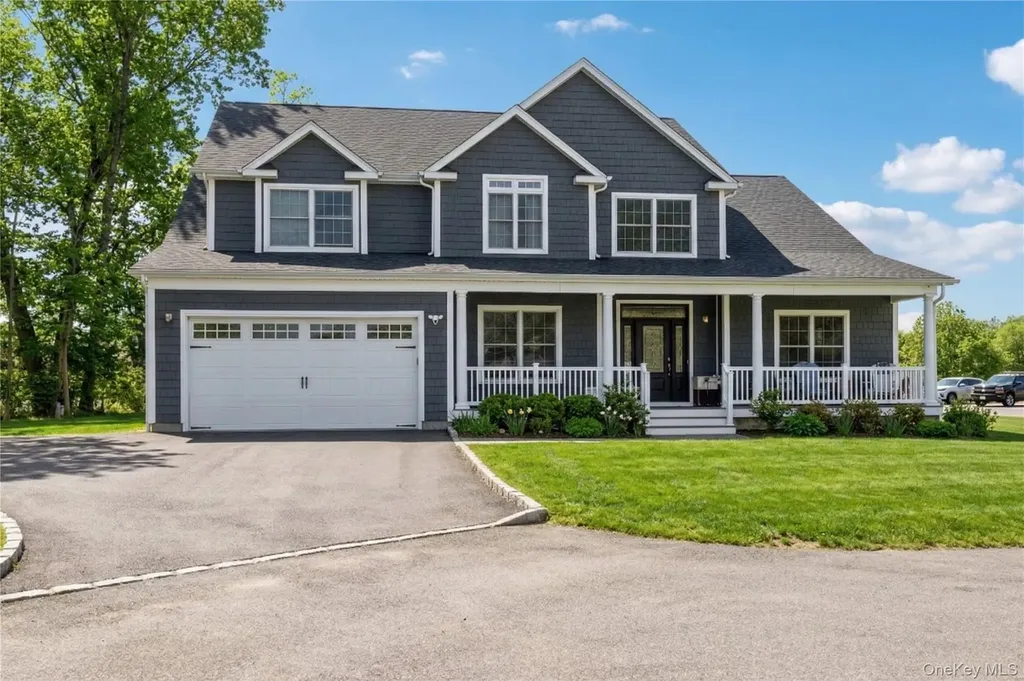 9 Saber Lane Kings Park NY 11754