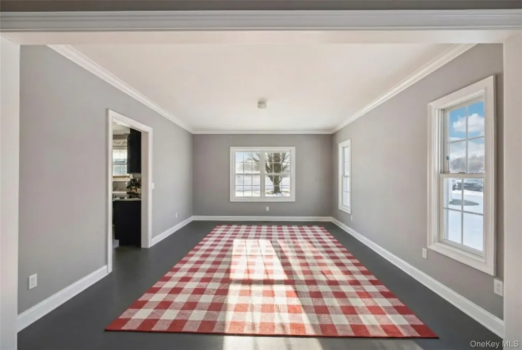 9 Saber Lane Kings Park NY 11754