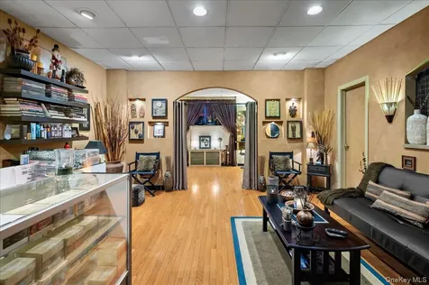 388 Westchester Avenue Port Chester NY 10573