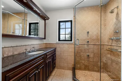 206 Knollwood Avenue Mamaroneck NY 10543