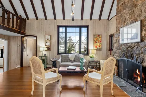206 Knollwood Avenue Mamaroneck NY 10543