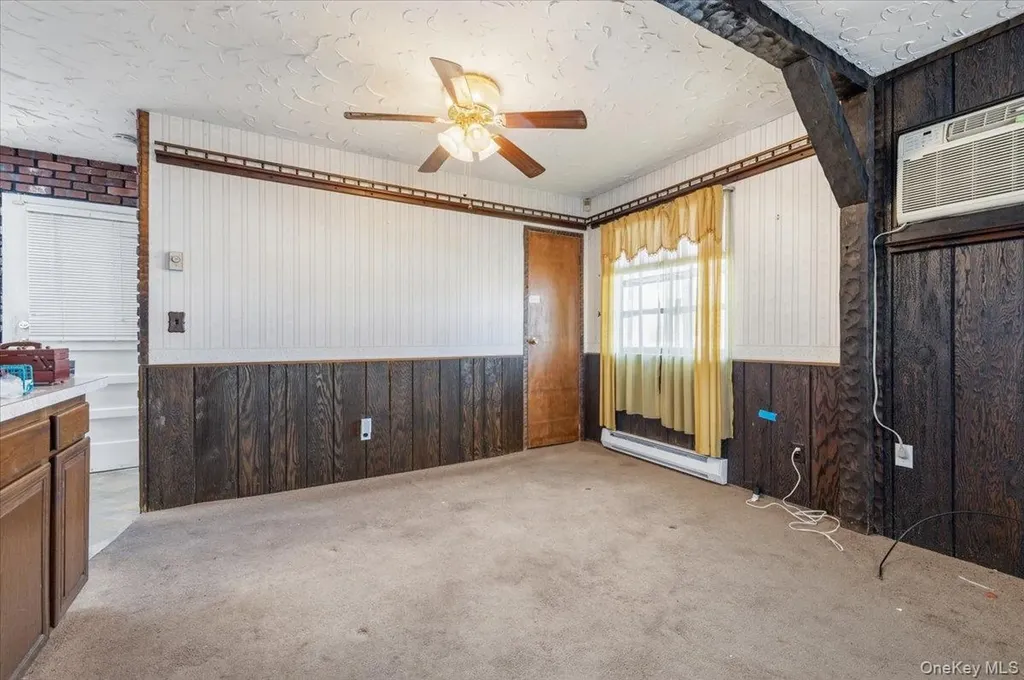 342 9th Street West Babylon NY 11704