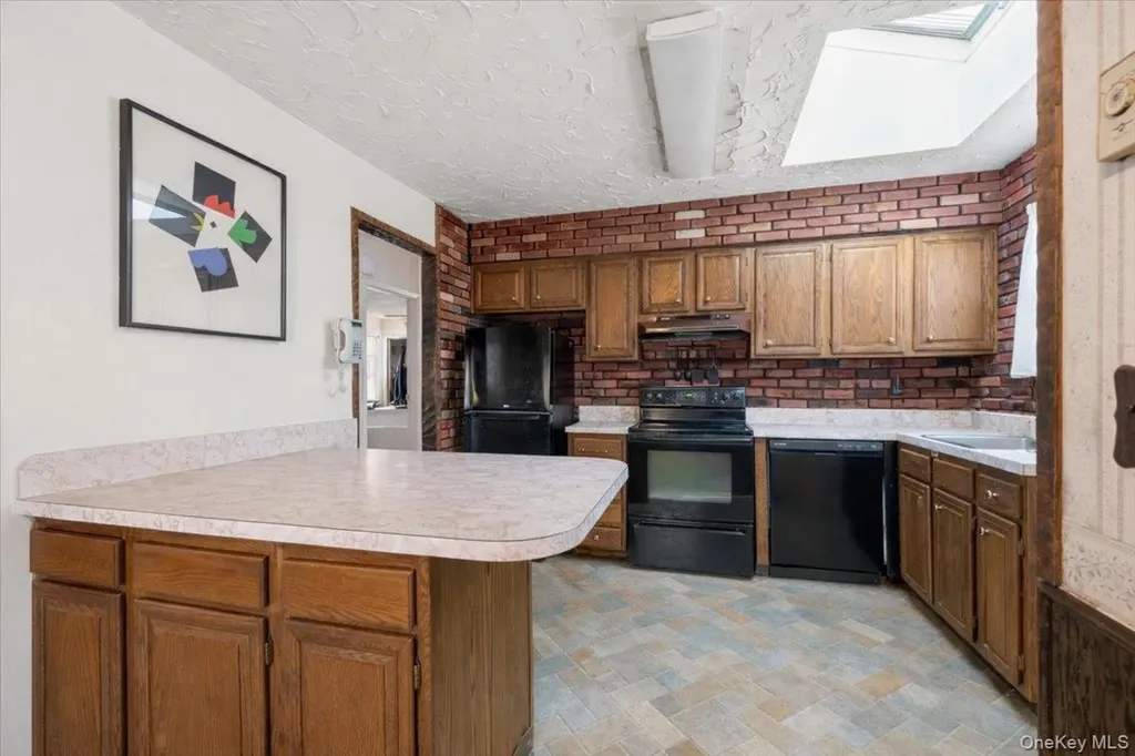 342 9th Street West Babylon NY 11704