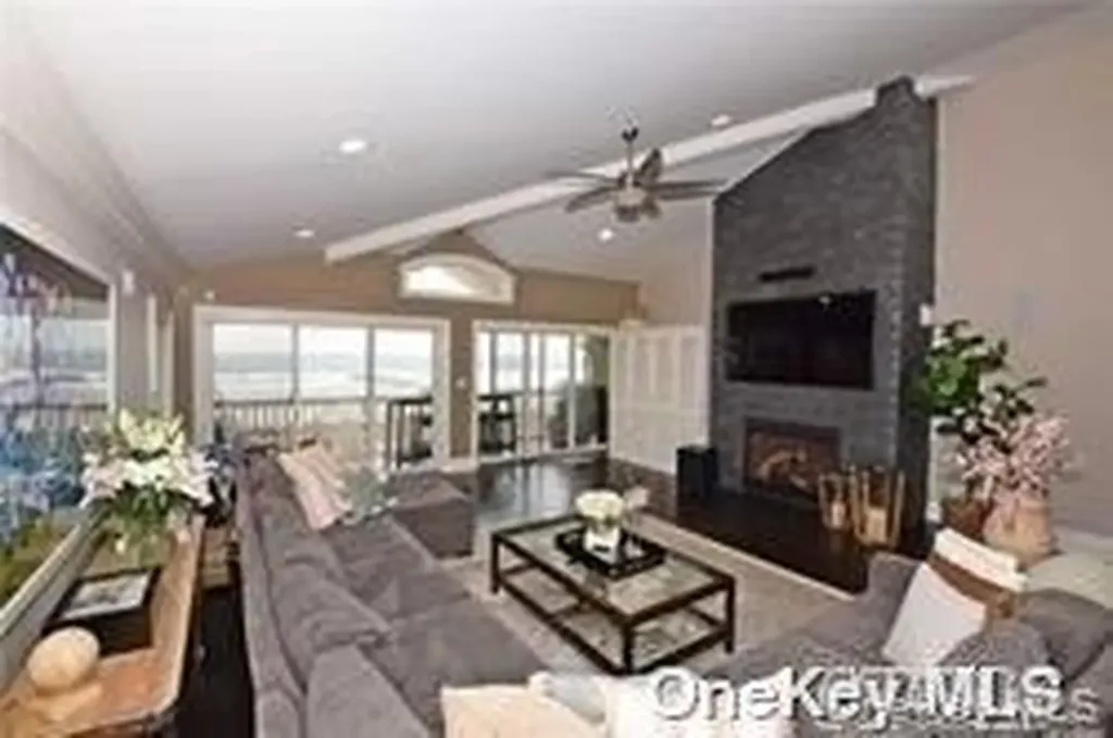 1051 Oceanfront Long Beach NY 11561