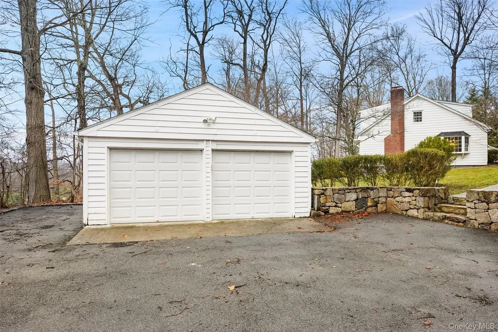 3 Mark Mead Road Cross River NY 10518