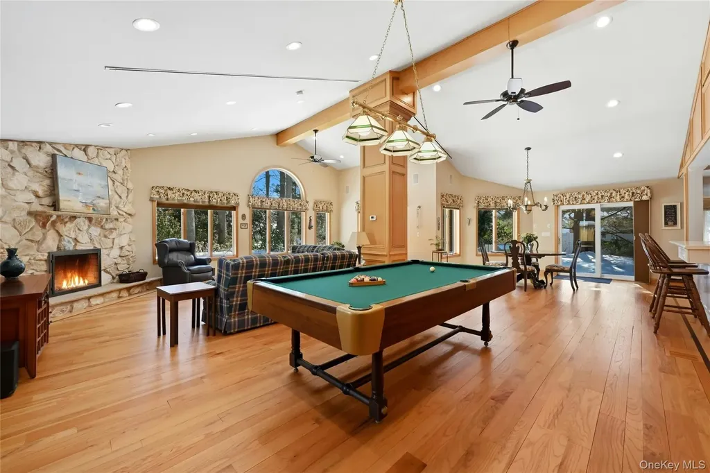 5 Shawmont Lane Stony Brook NY 11790