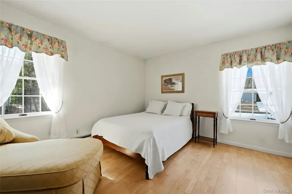 5 Shawmont Lane Stony Brook NY 11790