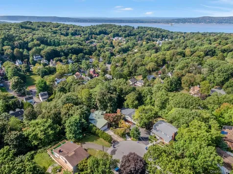35 Alta Vista Circle Irvington NY 10533