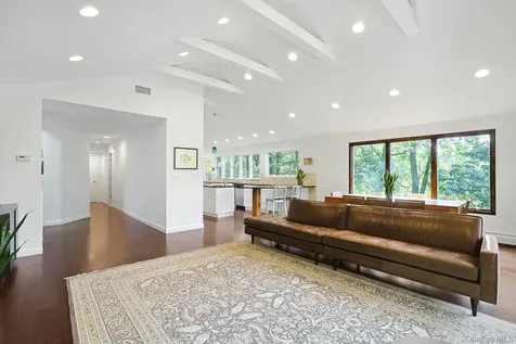 35 Alta Vista Circle Irvington NY 10533