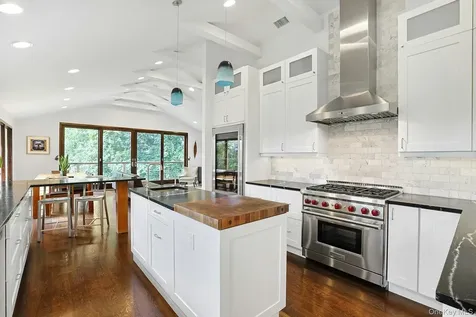 35 Alta Vista Circle Irvington NY 10533