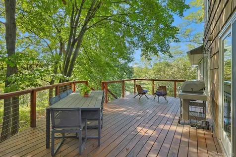 35 Alta Vista Circle Irvington NY 10533